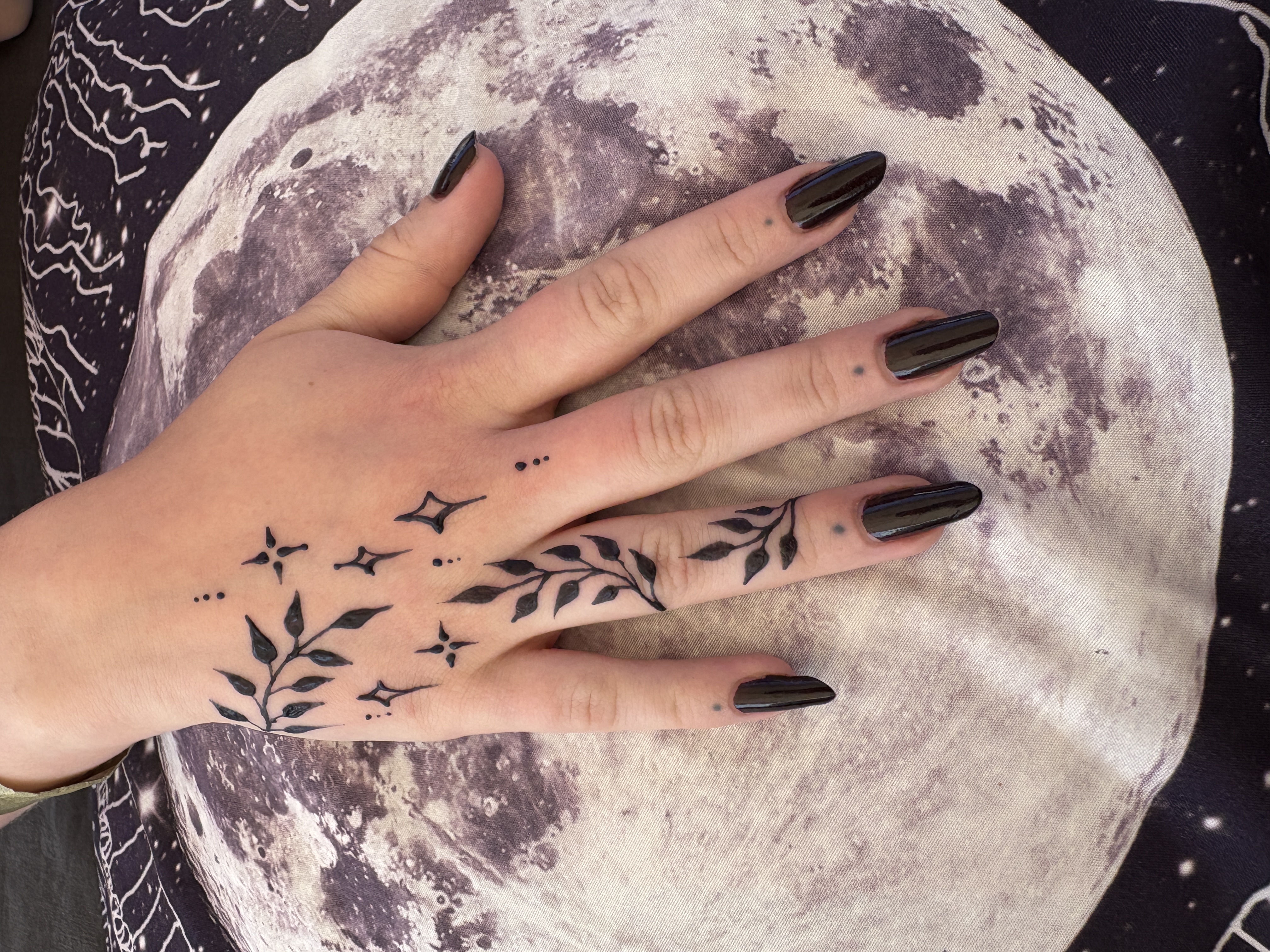 Jagua design by Lena Henna Art